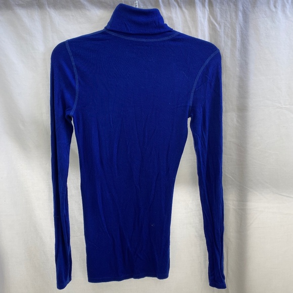 Women's Turtleneck Size: Medium - Picture 4 of 7